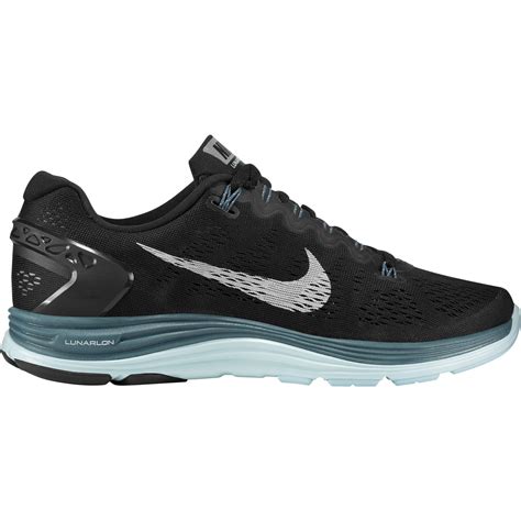 nike sneakers for women black.